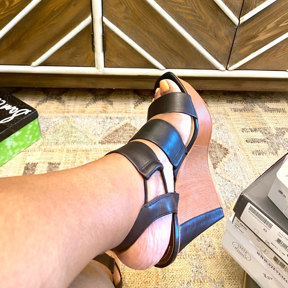 Vince Camuto Platform Sandals